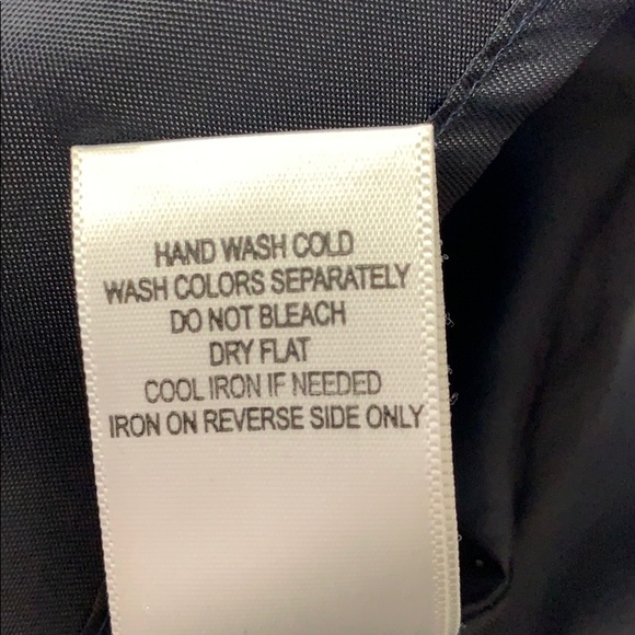 Taylor pleated A-line, mesh dress with pockets! - Picture 8 of 8